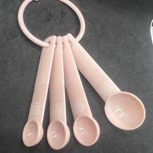 🥰 4/$25 - Pink Measuring Spoon Set